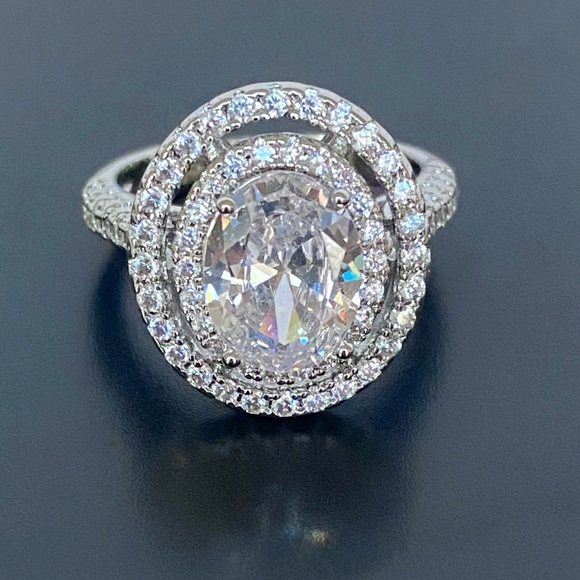 NEW Romantic Cubic Zirconia Silver Ring Size 7 - Picture 2 of 5